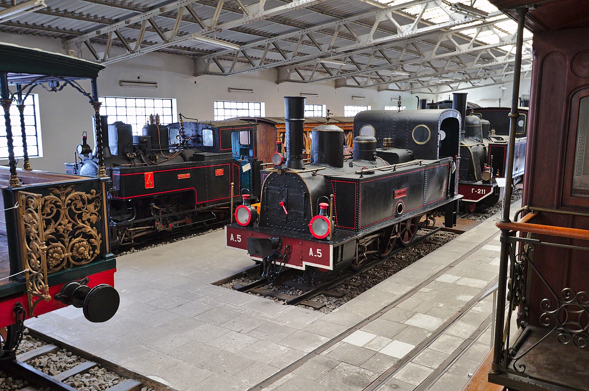 Athens railway museum locomotive hall 2017 02 09
